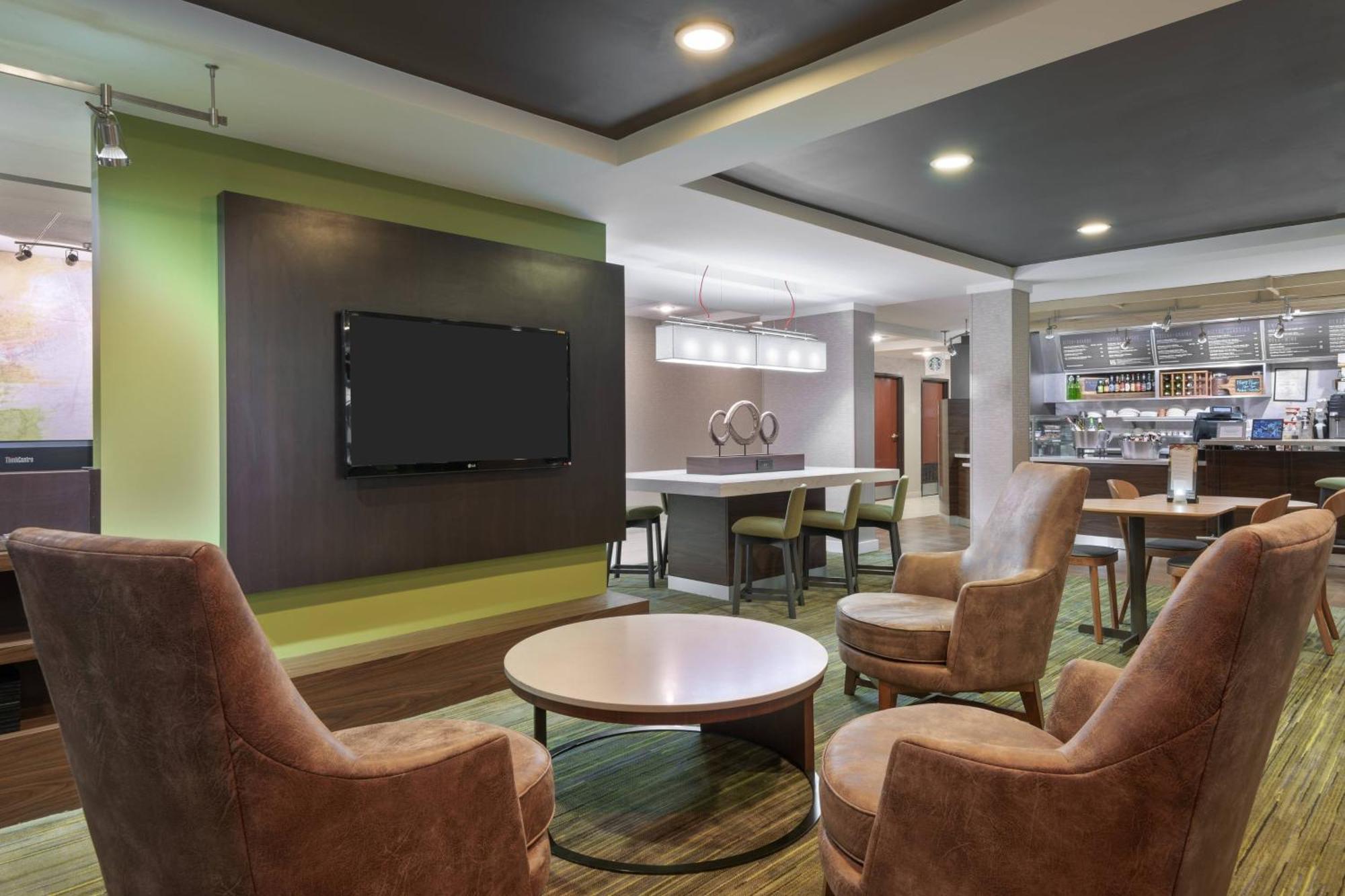 Courtyard Lafayette Airport Hotel Bagian luar foto